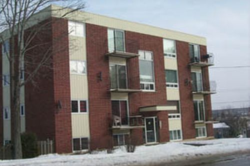 Les ventes résidentielles canadiennes ralentissent davantage en janvier