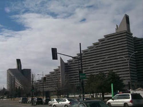 Comment le locateur peut-il corriger une demande introduite à la Régie du logement par une personne non-autorisée?