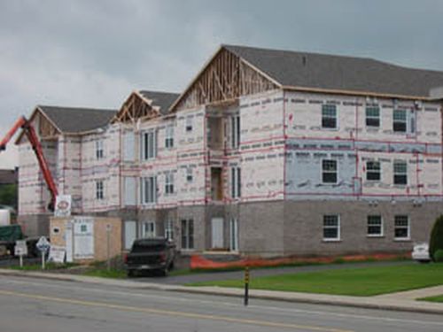 Hausse de la tendance des mises en chantier d'habitations au Canada en juin