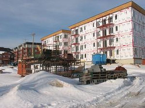 La construction résidentielle recule au Québec en février