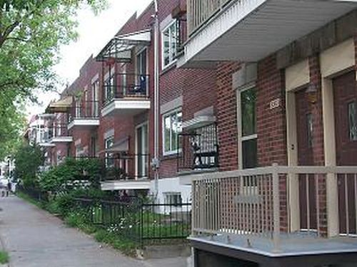 Les nouveaux immigrants font grimper la demande de logements