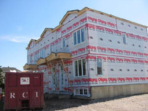 Les mises en chantier résidentielles continuent de progresser au Québec