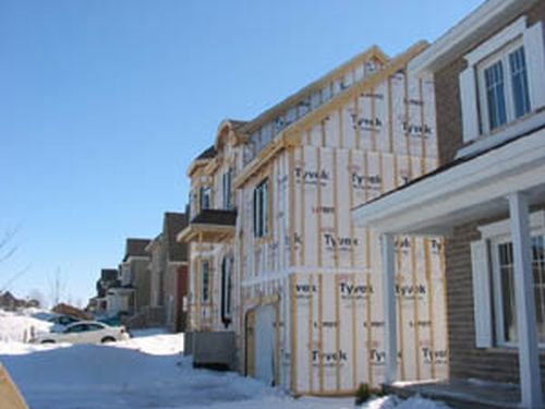 Mises en chantier en decembre est à la baisse au Canada